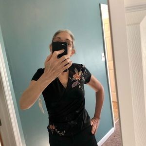 Adrianna Pappell Essential Evening Size 4 NWT.